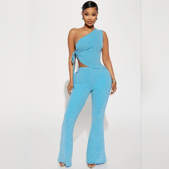 Fashion Nova 2 Piece Set. Size Medium - Picture 1 of 6